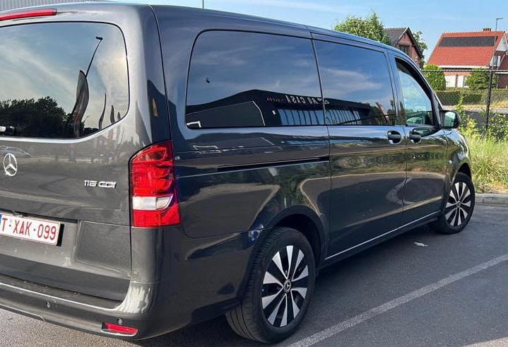 Mercedes V-Class Safe Line — profil latéral